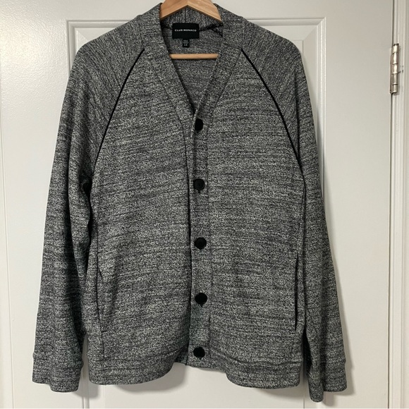 Club Monaco | Grey cardigan with button closure and 2 front pockets - Picture 1 of 9